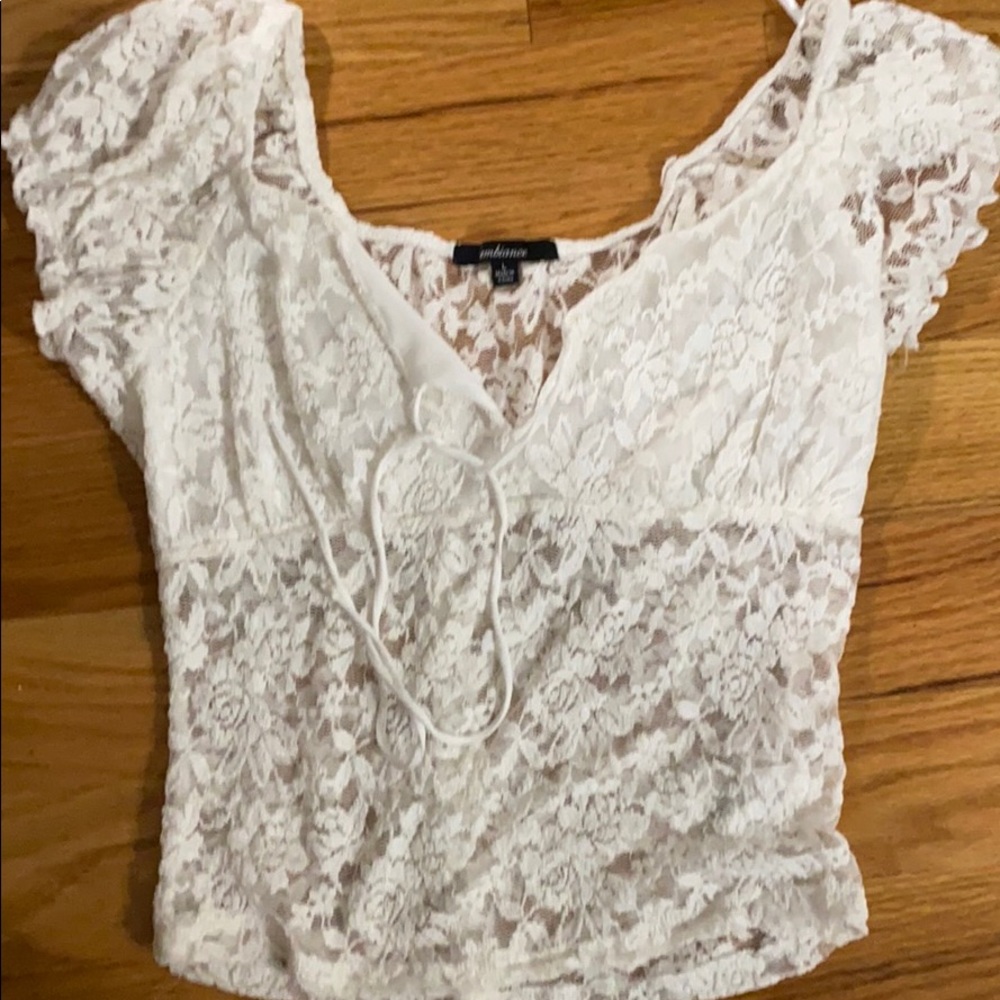 White lace shirt Bundle 2 for 6$